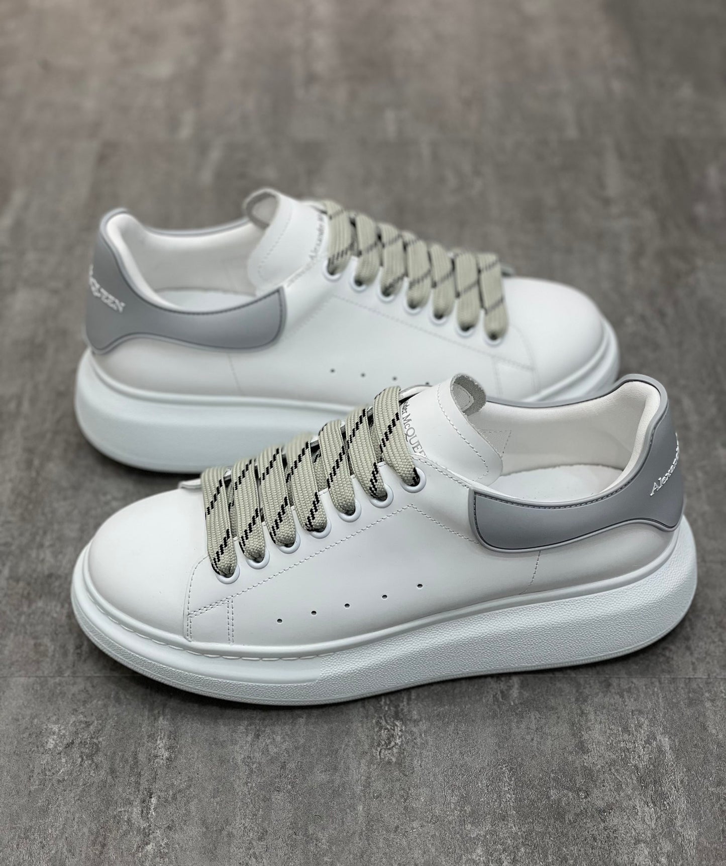 Alexander McQueen Oversized Sneaker White/Grey For Men