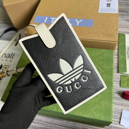 gg x Adidas Phone Case Black For Women, Women&#8217;s Bags 7.3in/18cm gg‎