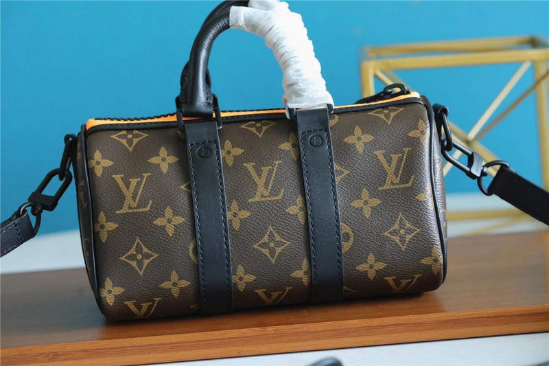 Ver Fashion Lu-Vi bags - 11279