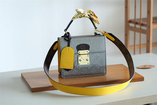 Ver Fashion Lu-Vi bags - 8045
