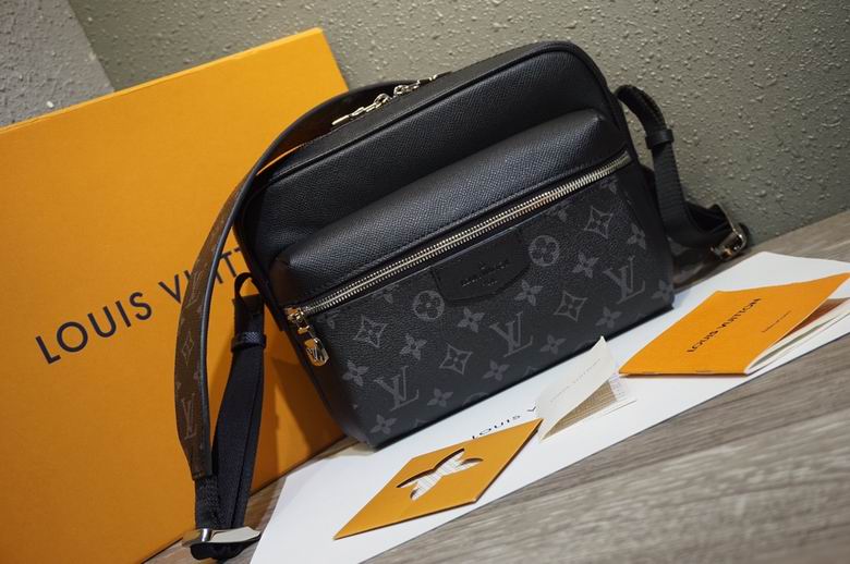 VL - Luxury Bags LUV 698
