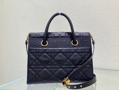 DI Micro 30 Montaigne Bag Black, For Women, Women’s Handbags 15cm/6in CD S2110UMOS_M900