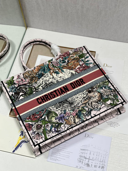 DI Large Book Tote Multicolor Constellation Embroidery, Multicolor, For Women Women’s Handbags, Shoulder Bags, 42cm CD