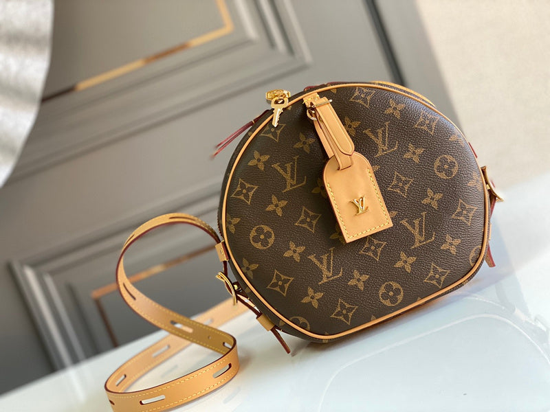 Ver Fashion Lu-Vi bags - 17006