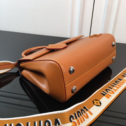 Ver Fashion Lu-Vi bags - 17105