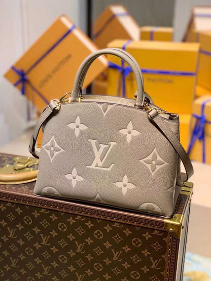 Ver Fashion Lu-Vi bags - 17429