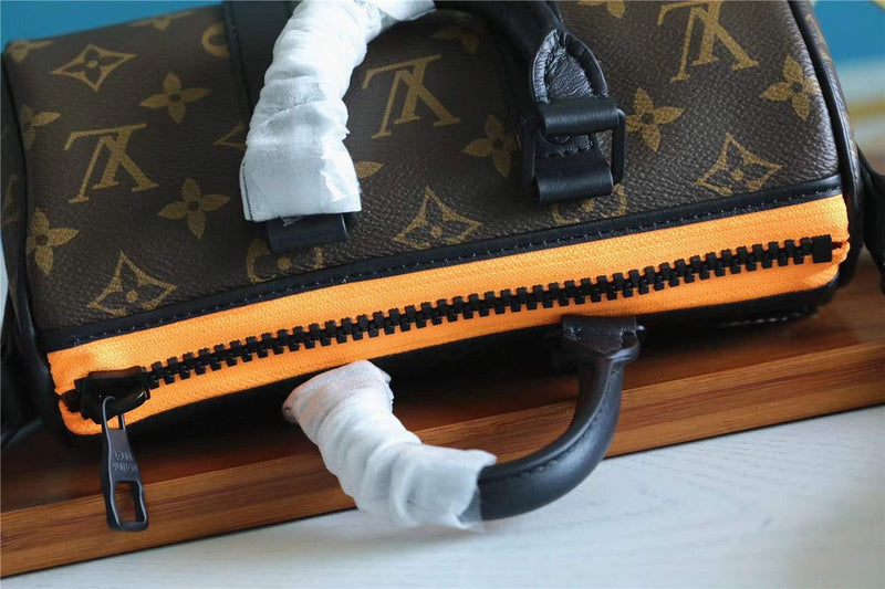 Ver Fashion Lu-Vi bags - 11279