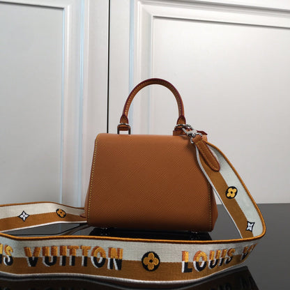 Ver Fashion Lu-Vi bags - 17243