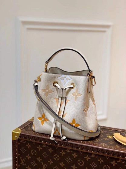 Ver Fashion Lu-Vi bags - 17540