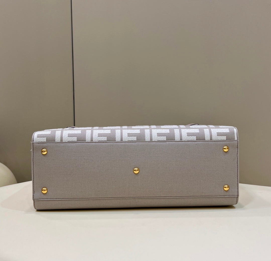 FI X-Tote White canvas FF bag For Woman 41cm/16in 8BH374AKKYF1HZ1