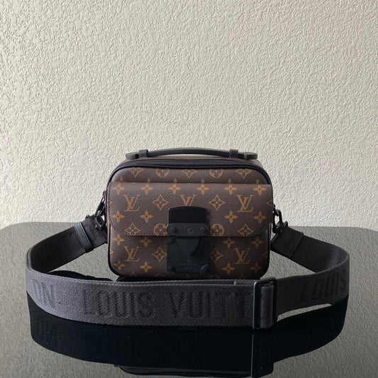 Ver Fashion Lu-Vi bags - 17376