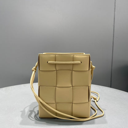 BV Mini Cassette Bucket Bag Beige, For Women, Bags 5.5in/14cm 680217VCQC49776