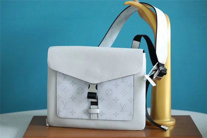 Ver Fashion Lu-Vi bags - 10421