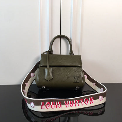 Ver Fashion Lu-Vi bags - 17102