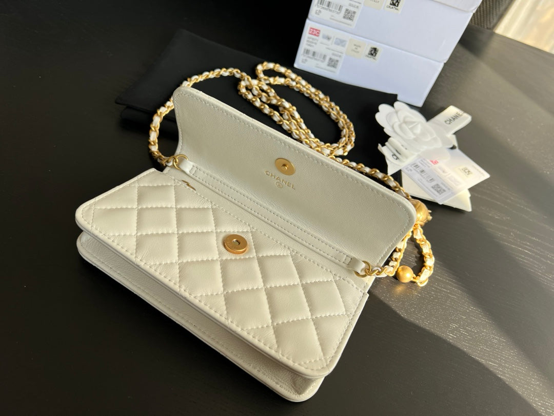 CHL WALLET ON CHAIN BAG WHITE
