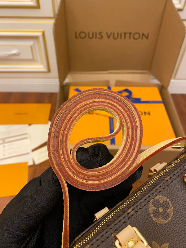Ver Fashion Lu-Vi bags - 17237