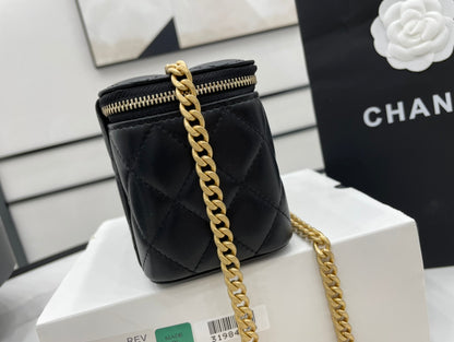 ChanelSmall Vanity Case Black With Gold Zipper For Women, Women’s Bags 5.9in/15cm