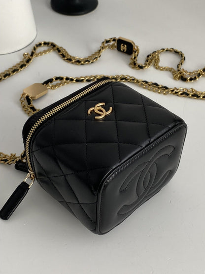 ChanelSmall Vanity With Chain Black For Women, Women’s Bags 4.3in/11cm