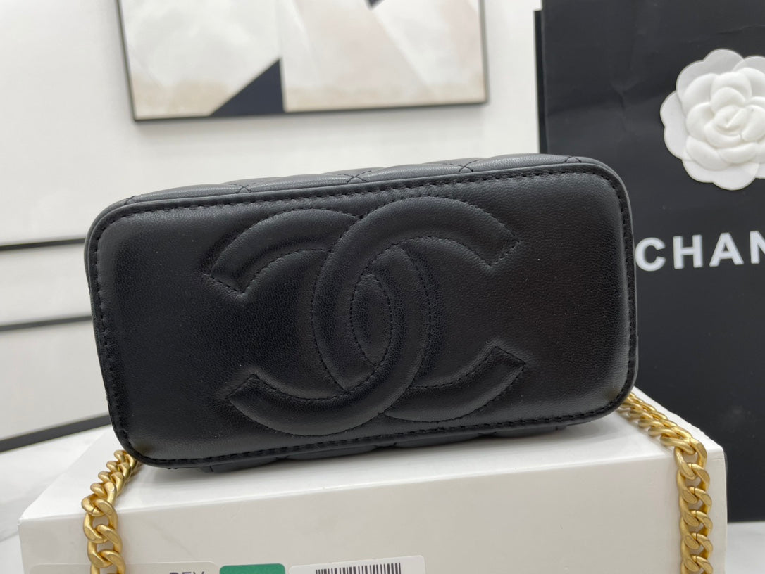 ChanelSmall Vanity Case Black With Gold Zipper For Women, Women’s Bags 5.9in/15cm
