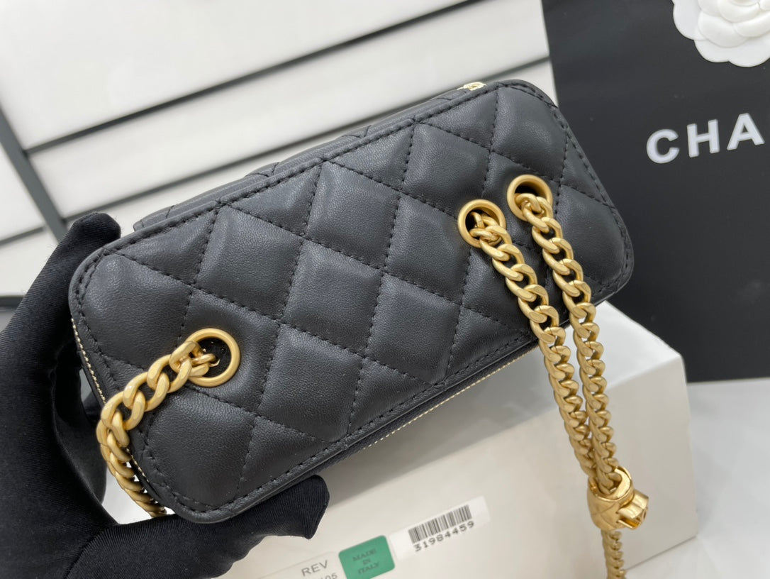 ChanelSmall Vanity Case Black With Gold Zipper For Women, Women’s Bags 5.9in/15cm