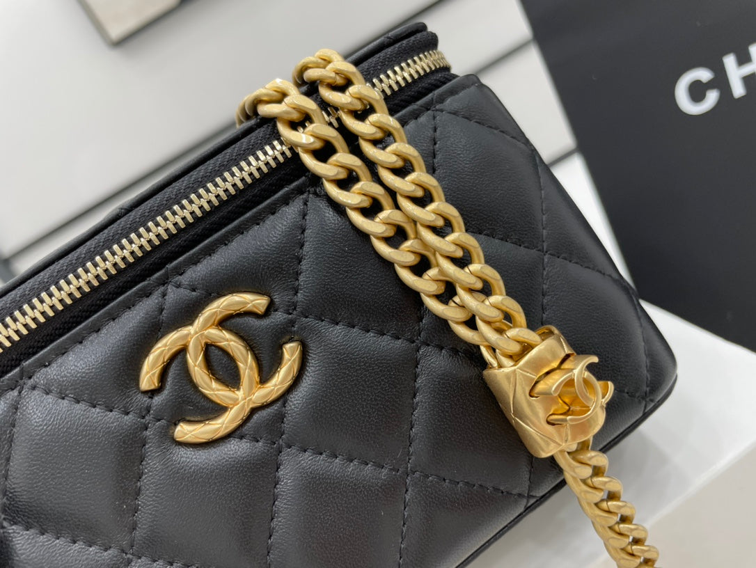 ChanelSmall Vanity Case Black With Gold Zipper For Women, Women’s Bags 5.9in/15cm