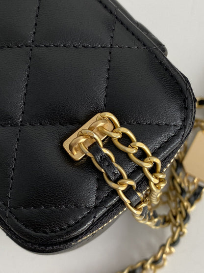 ChanelSmall Vanity With Chain Black For Women, Women’s Bags 4.3in/11cm
