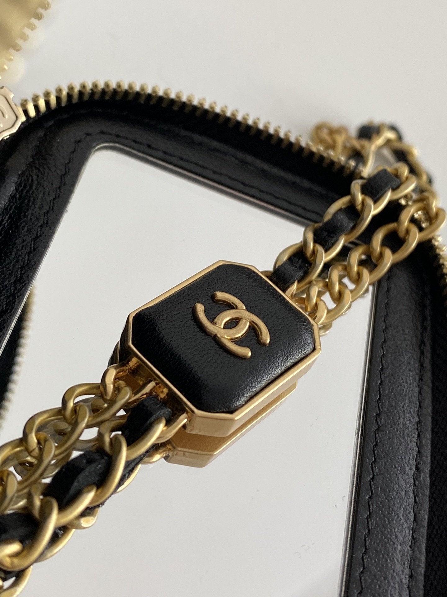 ChanelSmall Vanity With Chain Black For Women, Women’s Bags 4.3in/11cm