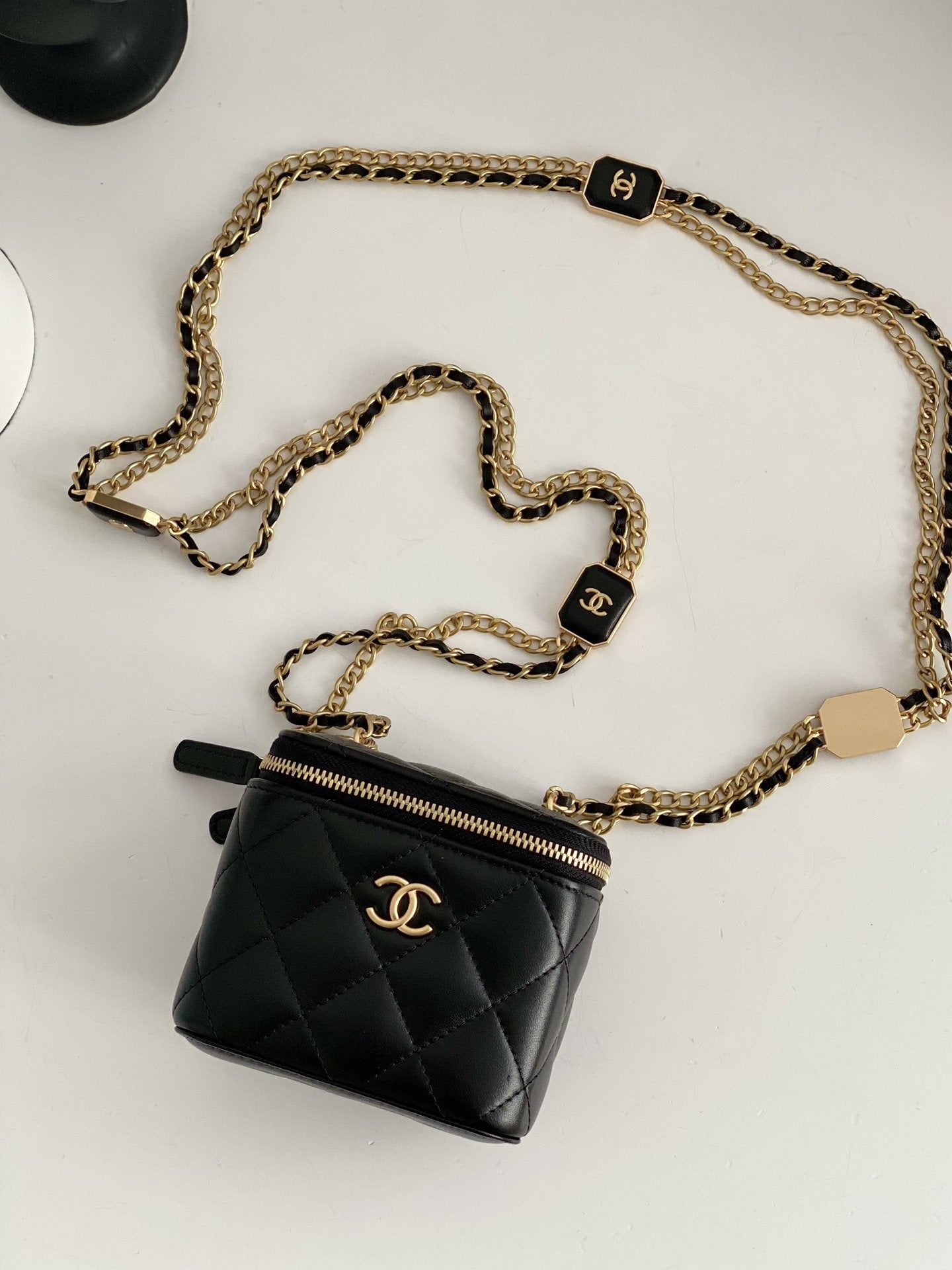 ChanelSmall Vanity With Chain Black For Women, Women’s Bags 4.3in/11cm