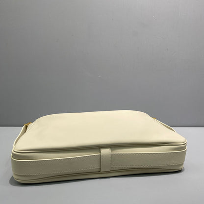 CE Medium Romy In Supple White For Women 13in/34cm 197443DPJ.01RC