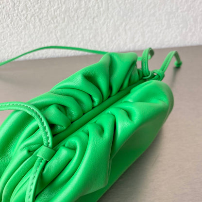 BV Mini Pouch Green, For Women, Bags 8.7in/22cm 585852V1BW03724