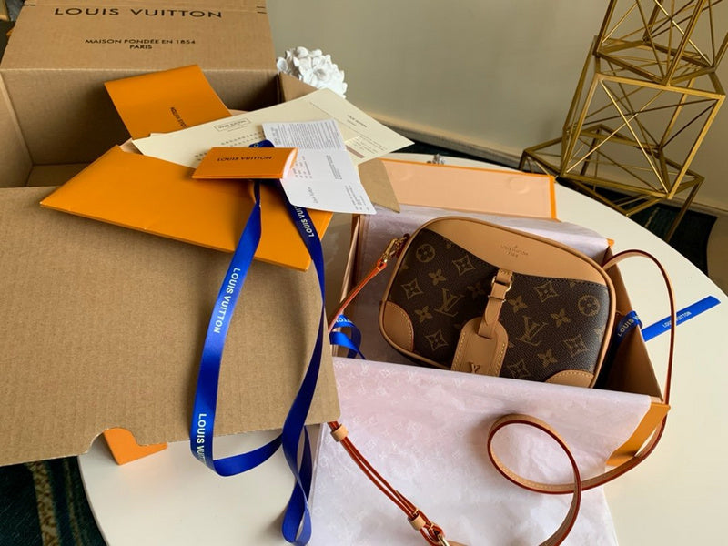 Ver Fashion Lu-Vi bags - 17791