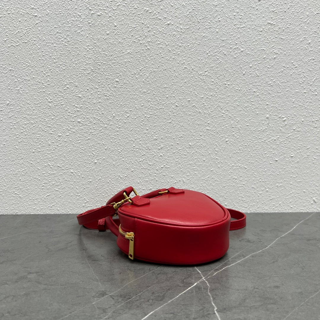 CE Medium Heart Bag Red For Women 6in/14.5cm 198223DUA.27ED