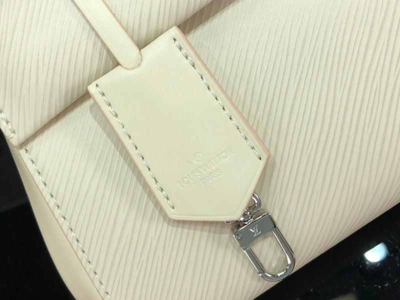 Ver Fashion Lu-Vi bags - 16996