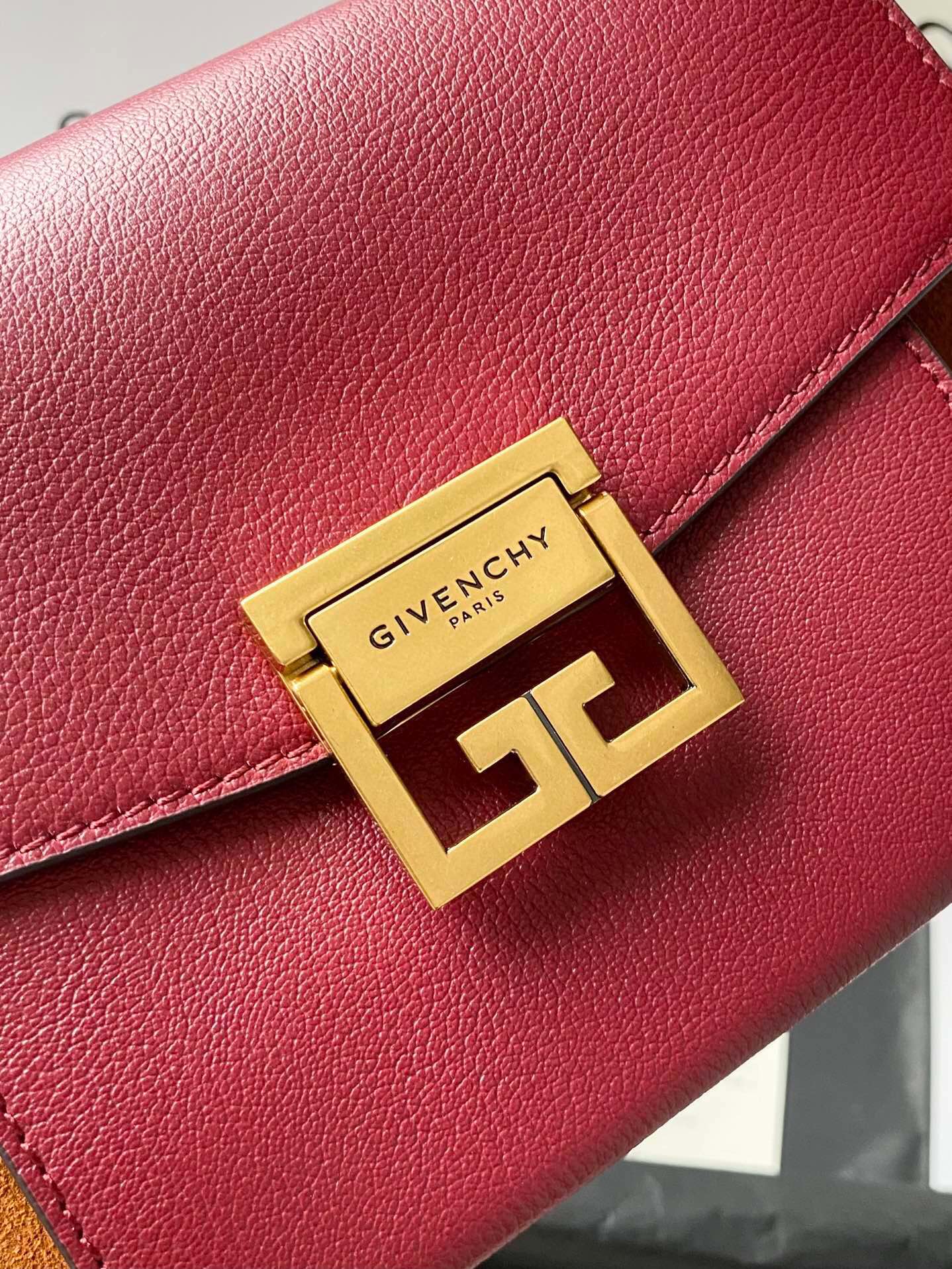 gv GV3 Bag Burgundy For Women, Handbags, Shoulder Bags 11.4in/29cm GVC