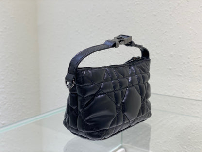 DI Small DYORTravel Nomad Pouch Black, For Women, Women’s Handbags 6in/15cm CD S5553BMIG_M900