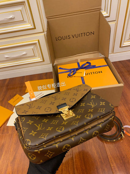 Ver Fashion Lu-Vi bags - 17058