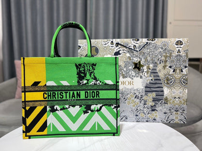 DI Large Book Tote Green, For Women, Women’s Handbags 16.5in/42cm CD