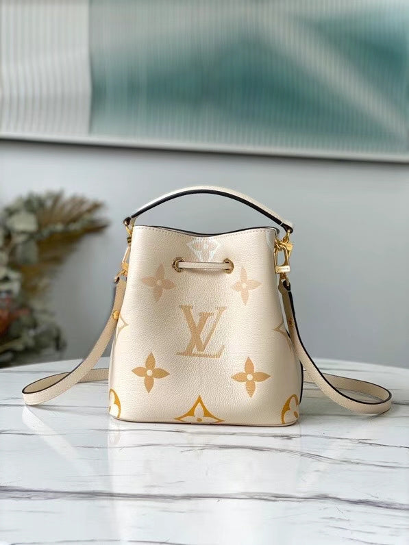 Ver Fashion Lu-Vi bags - 17576