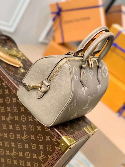 Ver Fashion Lu-Vi bags - 17458