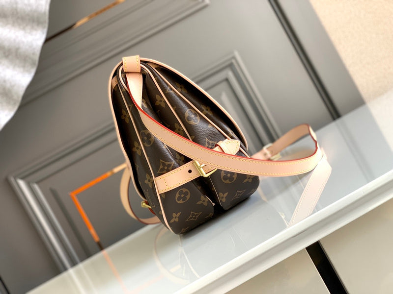 Ver Fashion Lu-Vi bags - 17054