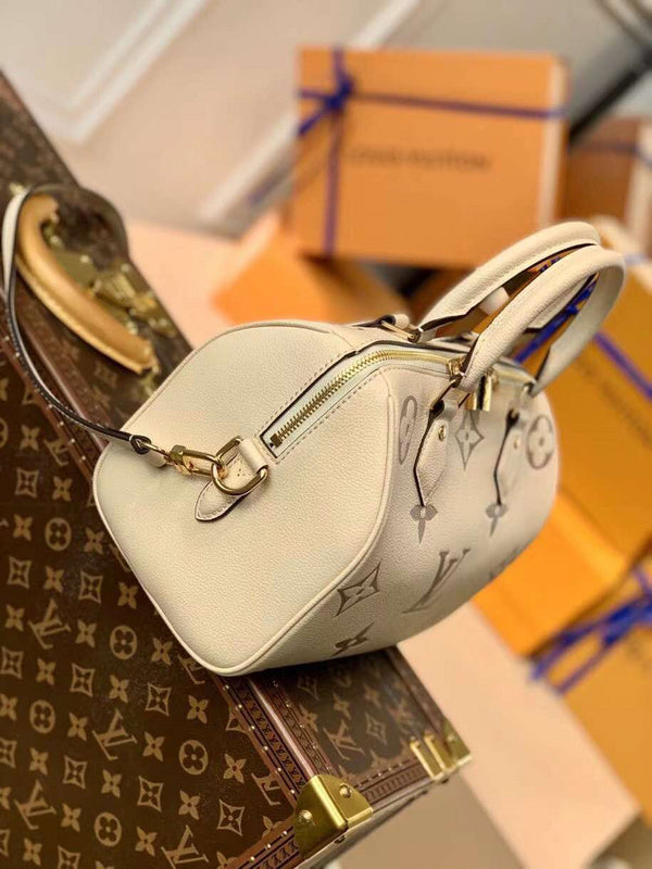 Ver Fashion Lu-Vi bags - 17459