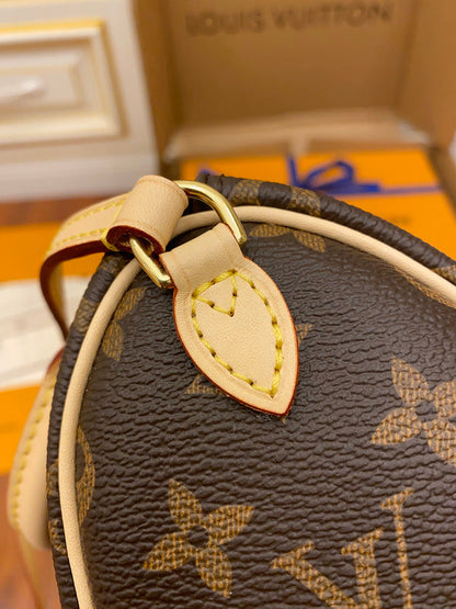 Ver Fashion Lu-Vi bags - 17237