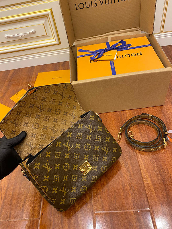 Ver Fashion Lu-Vi bags - 17058