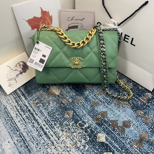 CHL 19 Flap Bag Gold Hardware Green For Women, Women’s Handbags, Shoulder Bags 10.2in/26cm AS1160