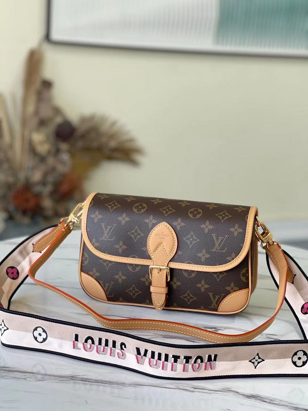 Ver Fashion Lu-Vi bags - 17205