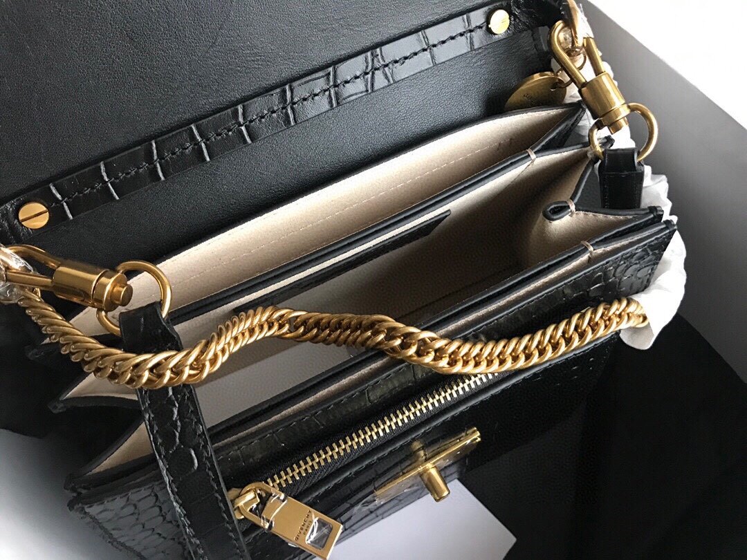 gv GV3 Bag Black For Women, Handbags, Shoulder Bags 11.4in/29cm GVC