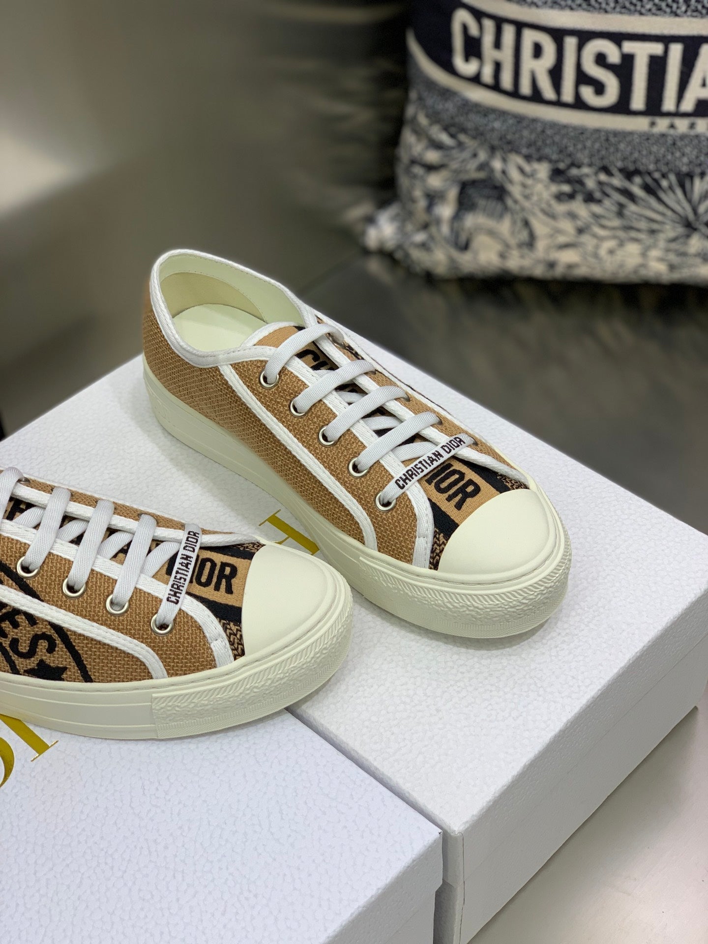 Luxury Shoes - DIR - 1058