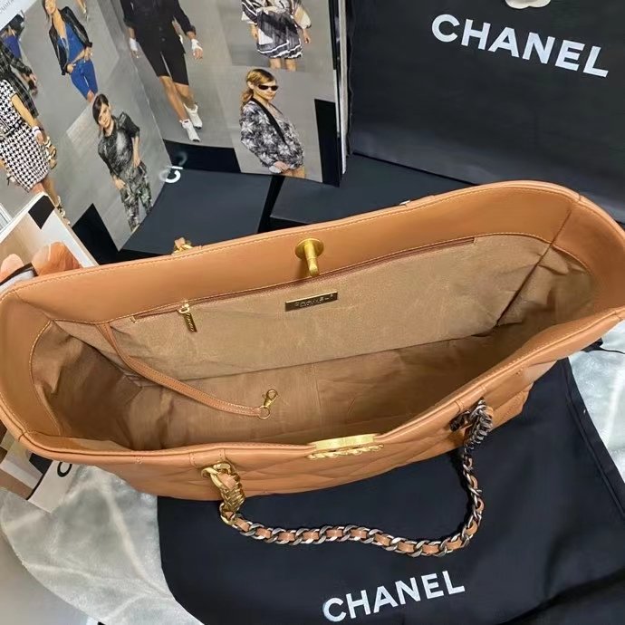 ChanelShopping ChanelBag 19 Brown For Women, Women’s Bags 16in/41cm