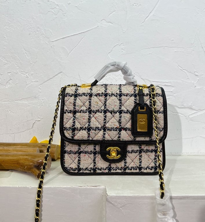 CHL 21CM 22K FLAP BAG WITH TOP HANDLE