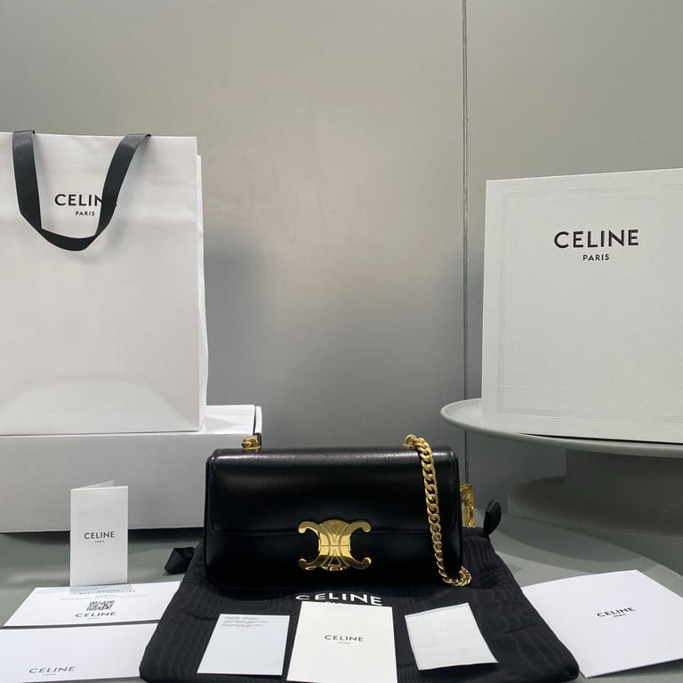 CE CHAIN BOX TRIOMPHE BAG IN SHINY CALFSKIN BLACK